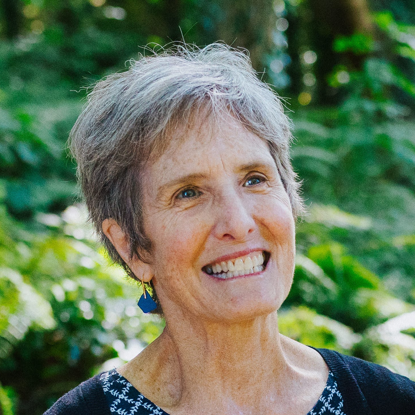 Roxanne Hood Lyons